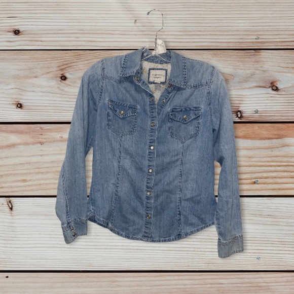 Forever 21 light distress wash denim jean button jacket - Picture 1 of 3